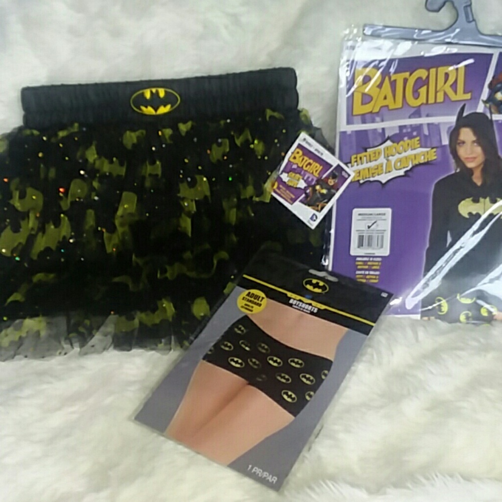 NWT Junior DC COMICS Batgirl Costume Medium (6-14)
